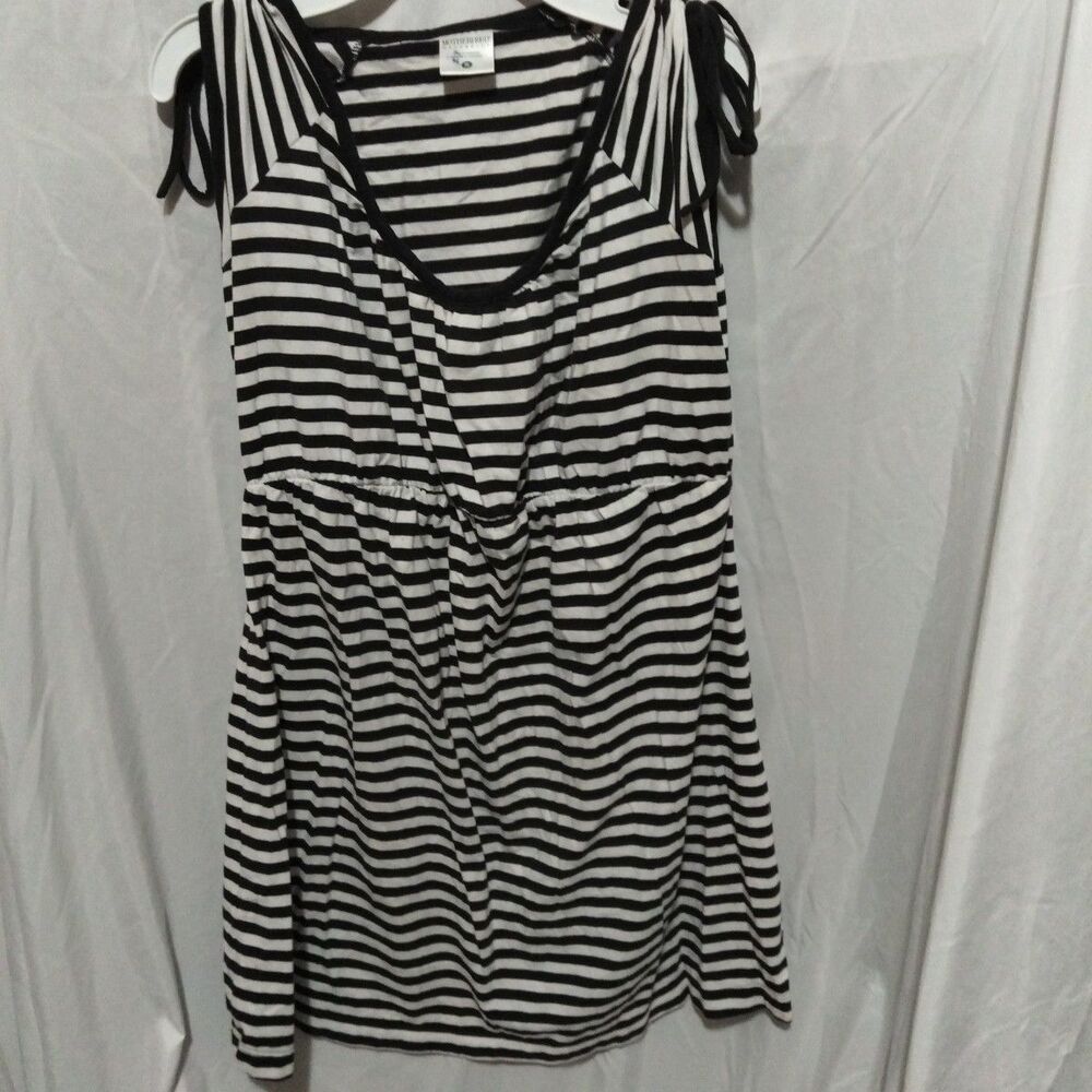 Motherhood Maternity Size M Black and White Tank Top